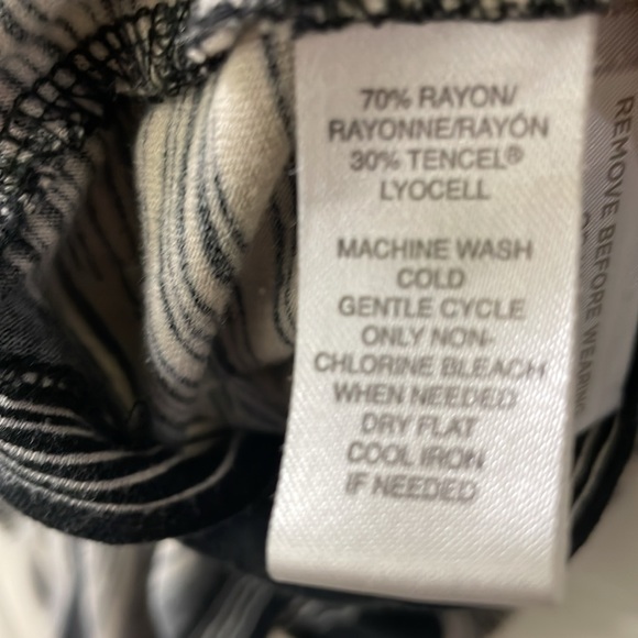 Loft Maxi Dress - Picture 7 of 9